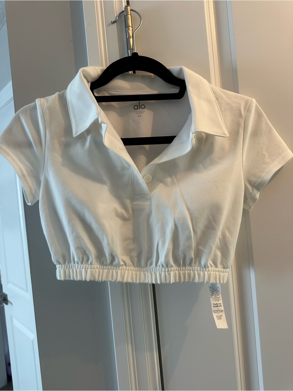 ALO Yoga White Athletic Top with Logo